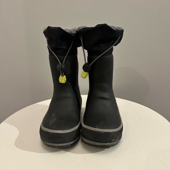 EUC Western Chief Black Winterprene Snow Boots. Toddler 9. - Picture 1 of 7